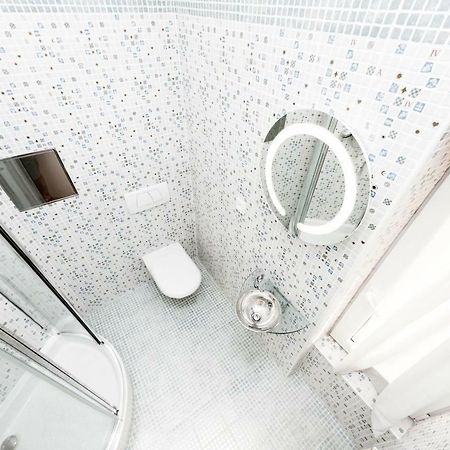 Romantic Studio With Jacuzzi Prague Ngoại thất bức ảnh