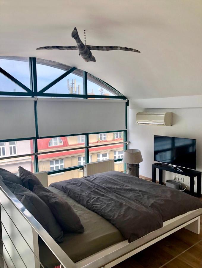 Romantic Studio With Jacuzzi Prague Ngoại thất bức ảnh